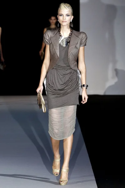 Look 2